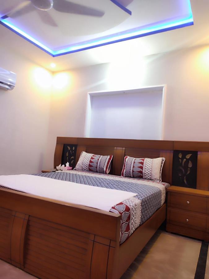 Lavish Inn Islamabad Exteriör bild