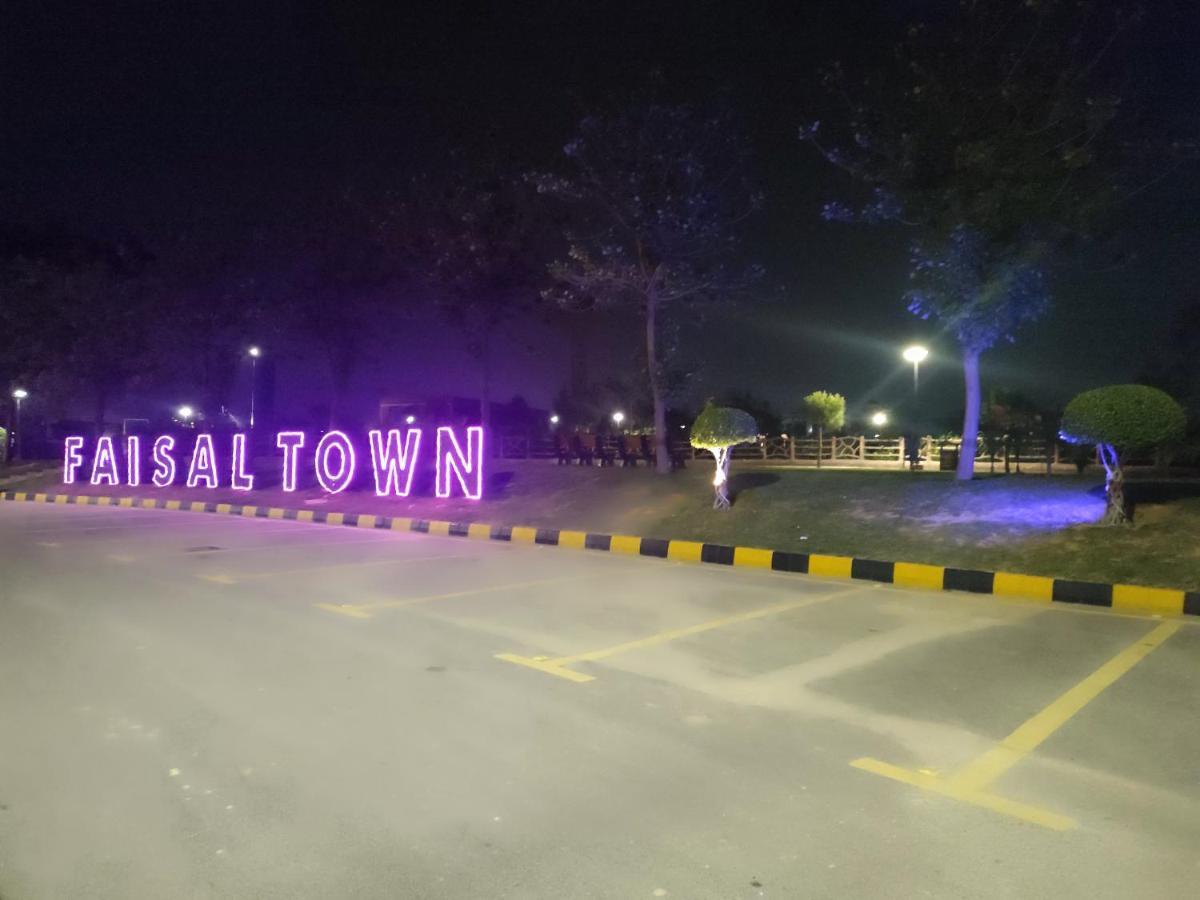 Lavish Inn Islamabad Exteriör bild