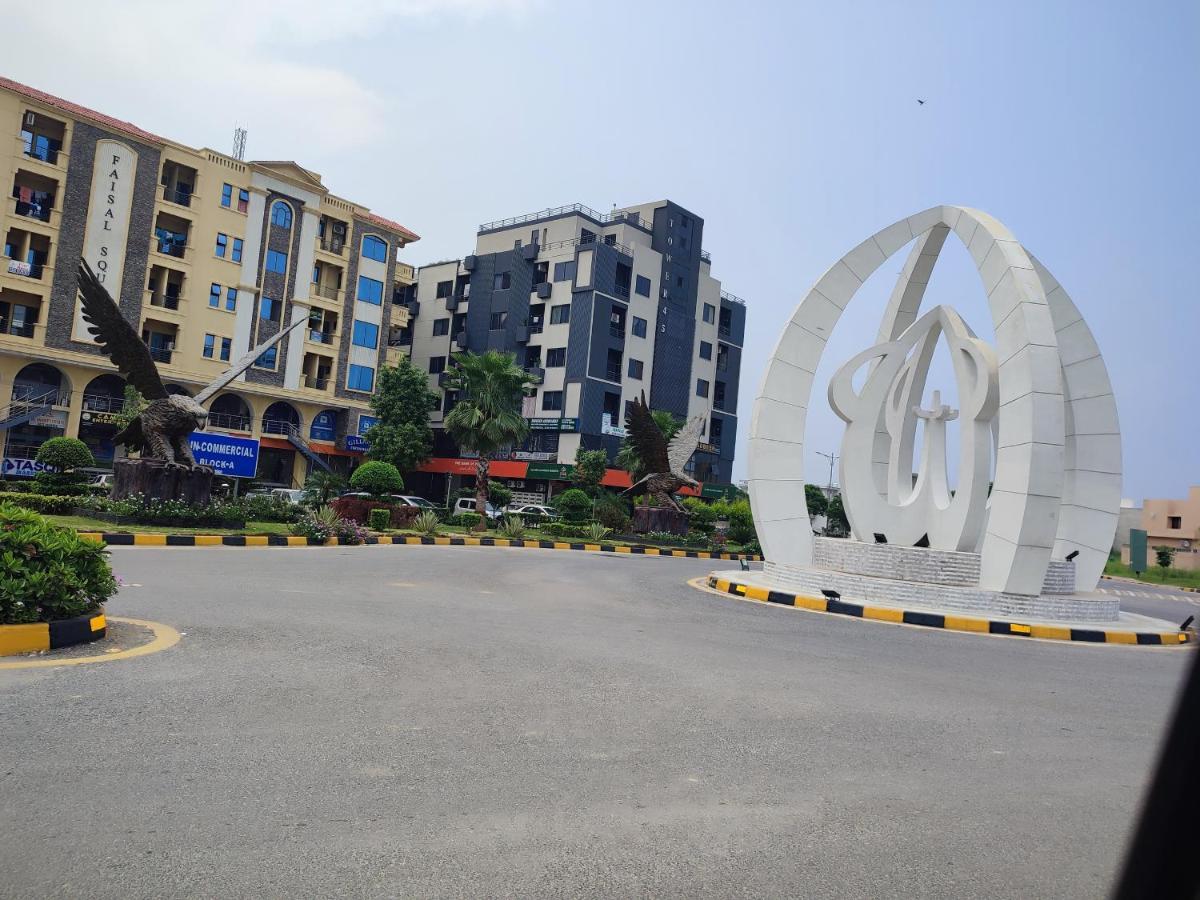 Lavish Inn Islamabad Exteriör bild