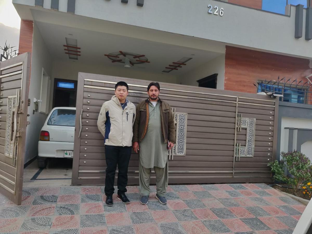 Lavish Inn Islamabad Exteriör bild