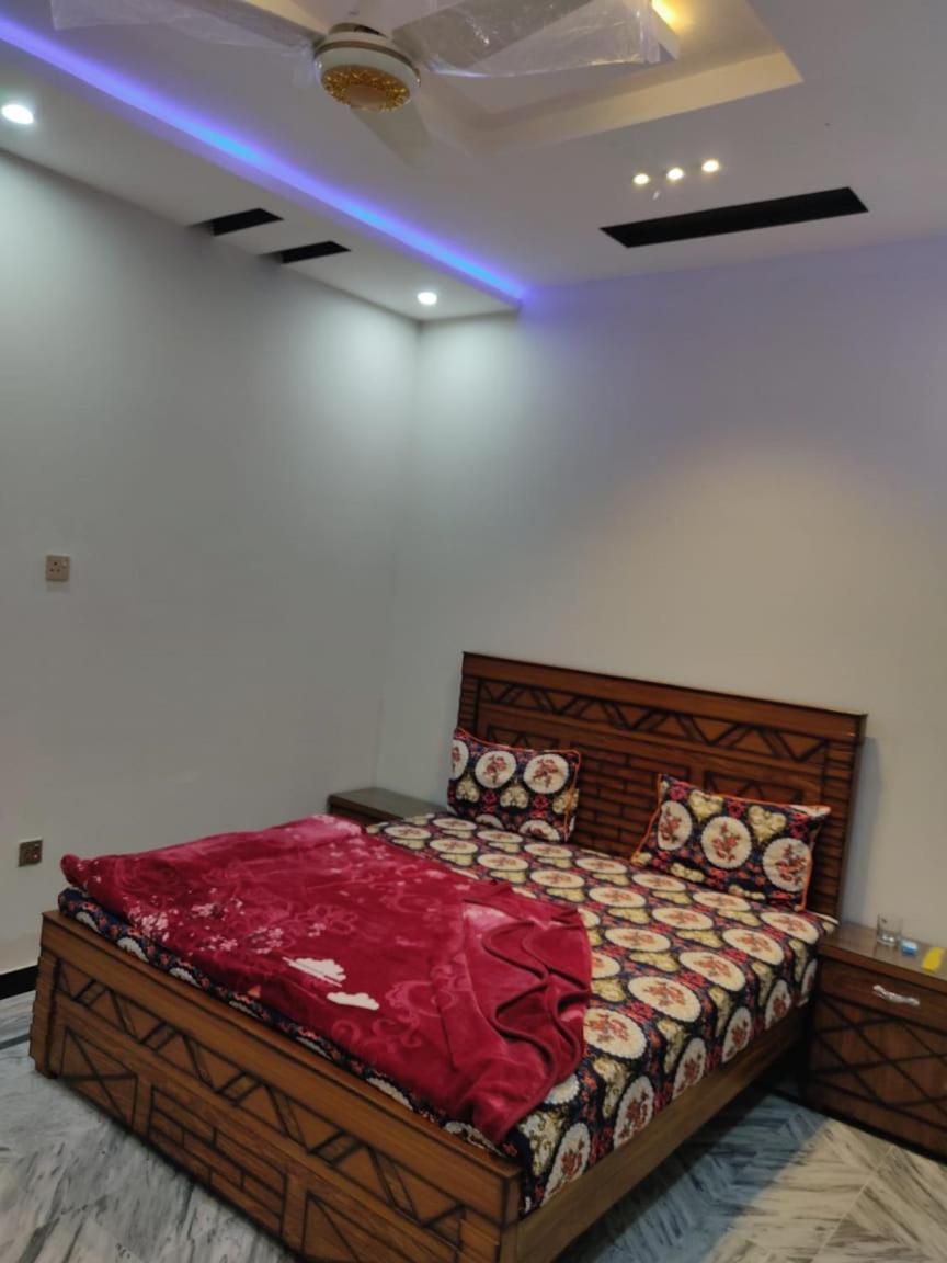 Lavish Inn Islamabad Exteriör bild